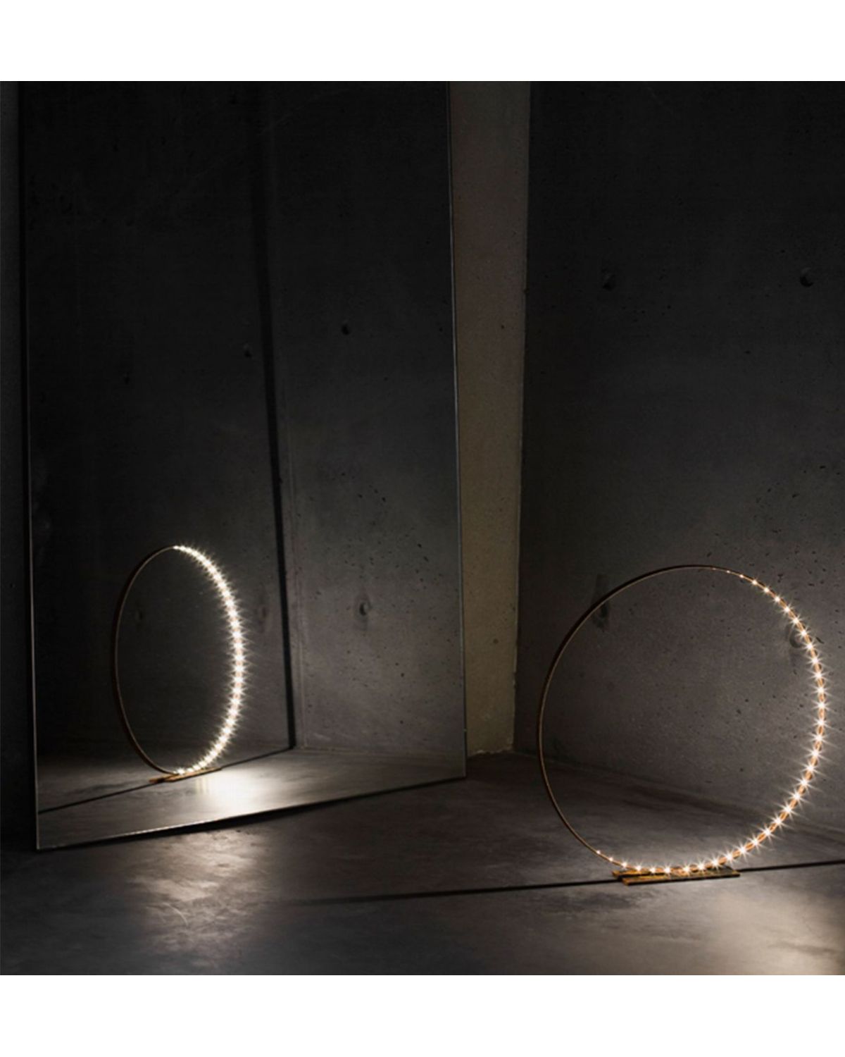 Lampe à Led en Métal Brut - L'Anneau