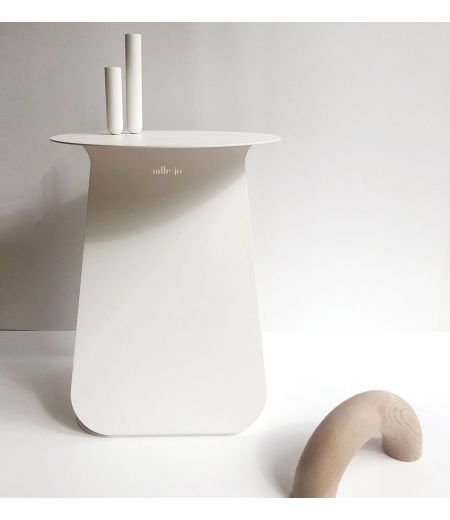 Pareja de "Soliflores" en Latón o Metal Lacado