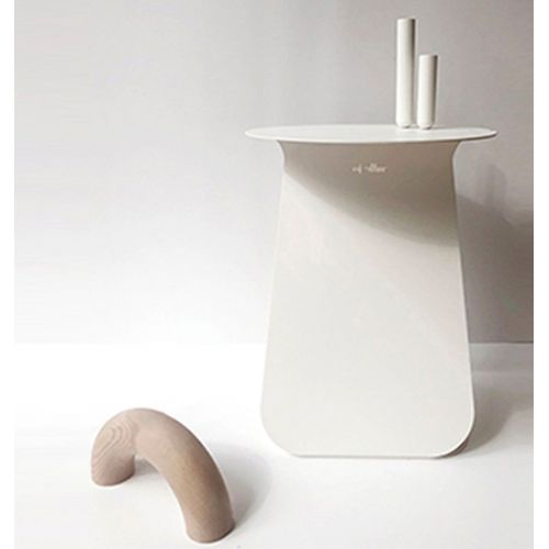 Pareja de "Soliflores" en Latón o Metal Lacado