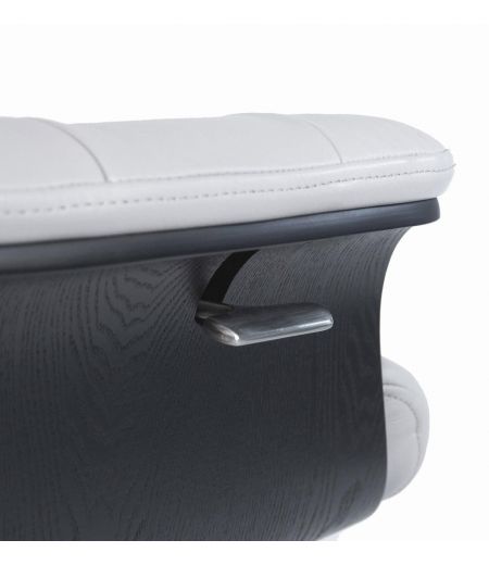 Fauteuil en cuir et bois noir - Véga