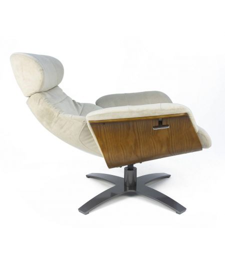 Sillón de tela o terciopelo y roble natural - Vega